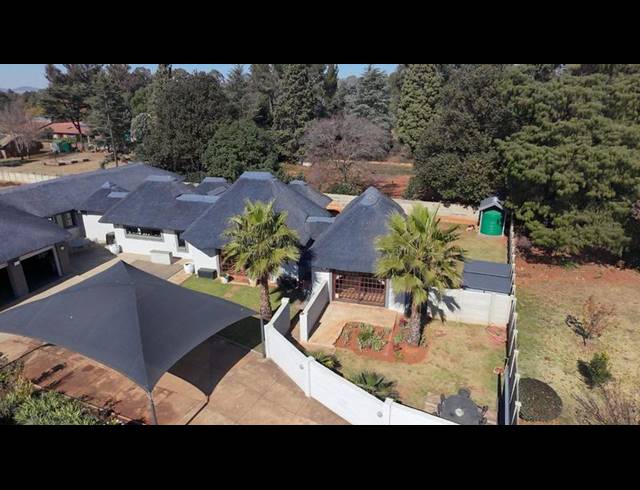 2 BEDROOM HOUSE FOR SALE IN HENLEY-ON-KLIP